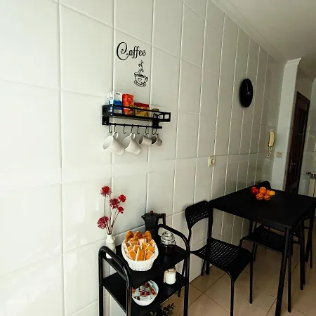 La Peruyal, 30 Apartment