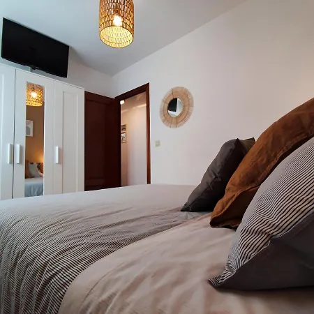 La Peruyal, 30 Apartment